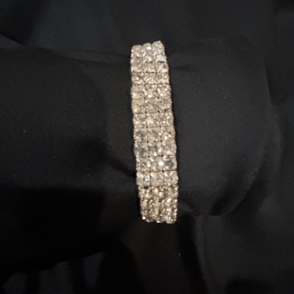 18k Gold Plated Sparkling Rhinestone Flex Bracelet